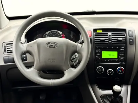 HYUNDAI Tucson 2.0 16V 4P GL, Foto 16
