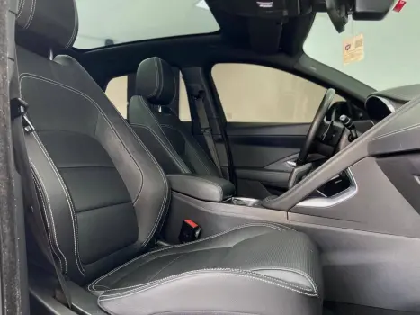 JAGUAR E-Pace 2.0 16V 4P P300 R-DYNAMIC SE AWD TURBO AUTOMTICO, Foto 12