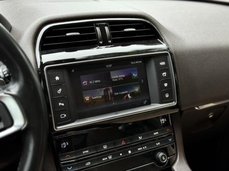 JAGUAR F-Pace 2.0 16V 4P AWD INGENIUM PRESTIGE TURBO AUTOM�TICO, Foto 6