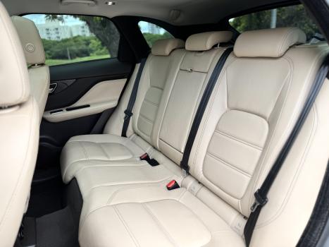 JAGUAR F-Pace 2.0 16V 4P AWD INGENIUM PRESTIGE TURBO AUTOM�TICO, Foto 15