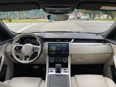 JAGUAR F-Pace 2.0 16V 4P AWD P400E PHEV R-DYNAMIC SE TURBO AUTOM�TICO, Foto 11