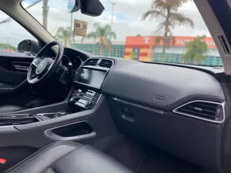 JAGUAR F-Pace 2.0 16V 4P PRESTIGE AWD TURBO DIESEL AUTOM�TICO, Foto 9