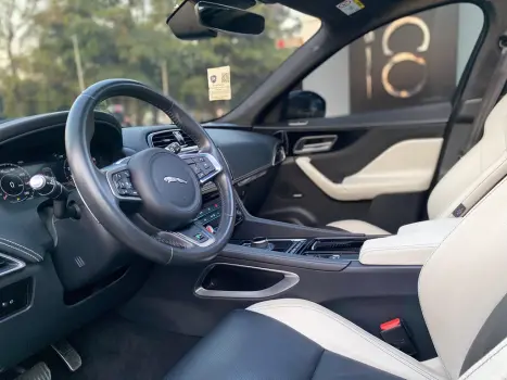 JAGUAR F-Pace 3.0 V6 4P AWD R-SPORT SUPERCHARGED AUTOM�TICO, Foto 6