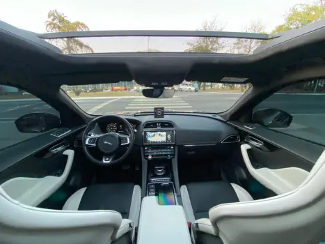 JAGUAR F-Pace 3.0 V6 4P AWD R-SPORT SUPERCHARGED AUTOM�TICO, Foto 12