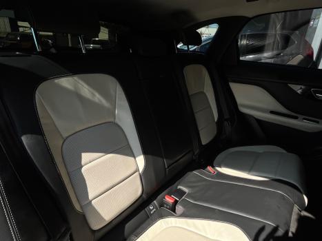 JAGUAR F-Pace 3.0 V6 4P AWD R-SPORT SUPERCHARGED AUTOM�TICO, Foto 19
