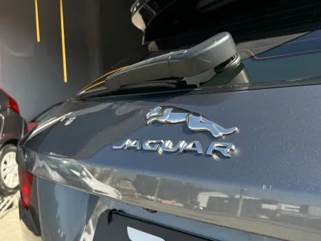 JAGUAR F-Pace 3.0 V6 4P AWD R-SPORT SUPERCHARGED AUTOM�TICO, Foto 7