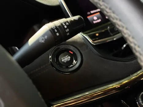 JEEP Commander 1.3 16V 4P FLEX T270 LIMITED TURBO AUTOM�TICO AT6, Foto 4