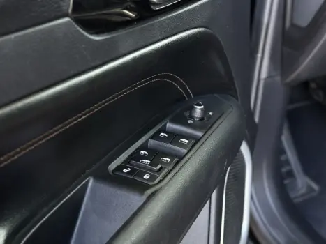 JEEP Commander 1.3 16V 4P FLEX T270 LIMITED TURBO AUTOM�TICO AT6, Foto 6