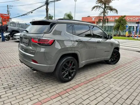 JEEP Compass 2.0 16V 4P HURRICANE 4 TURBO BLACKHAWK AUTOMÁTICO AT9, Foto 4
