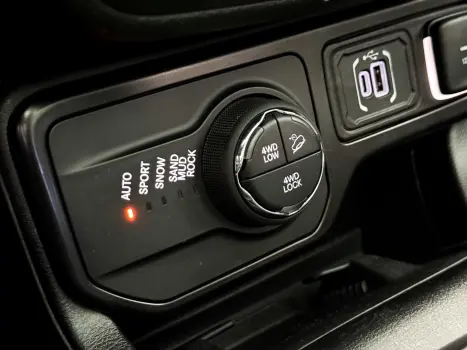 JEEP Renegade 1.3 16V 4P FLEX T270 TRAILHAWK 4X4 TURBO AUTOM�TICO, Foto 12