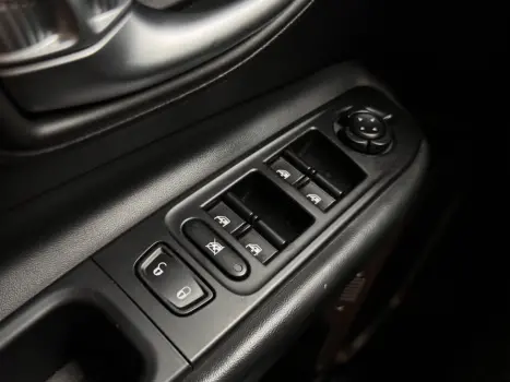 JEEP Renegade 1.8 16V 4P FLEX LONGITUDE AUTOM�TICO, Foto 13