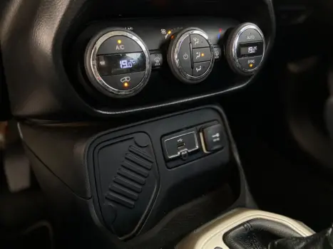 JEEP Renegade 1.8 16V 4P FLEX LONGITUDE AUTOM�TICO, Foto 9