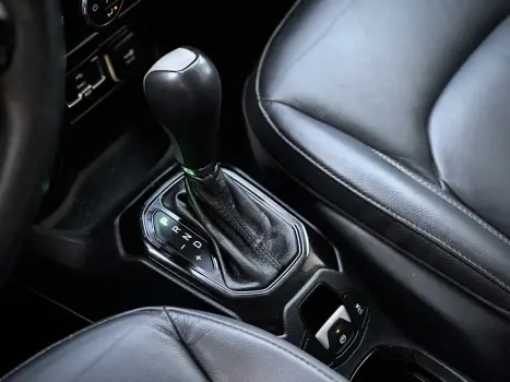 JEEP Renegade 2.0 16V 4P TURBO DIESEL LIMITED 4X4 AUTOMÁTICO, Foto 4 JEEP Renegade 2.0 16V 4P TURBO DIESEL LIMITED 4X4 AUTOMÁTICO, Foto 4