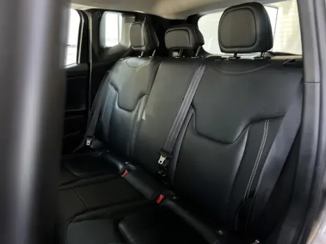 JEEP Renegade 2.0 16V 4P TURBO DIESEL LIMITED 4X4 AUTOMÁTICO, Foto 9 JEEP Renegade 2.0 16V 4P TURBO DIESEL LIMITED 4X4 AUTOMÁTICO, Foto 9
