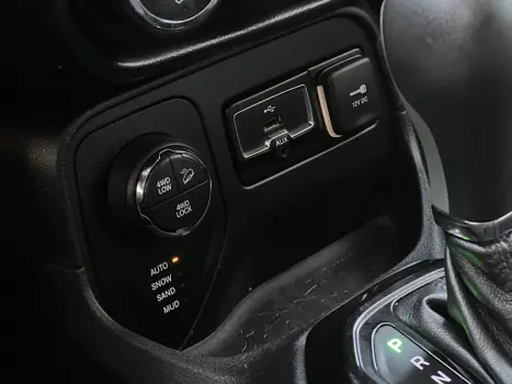 JEEP Renegade 2.0 16V 4P TURBO DIESEL LIMITED 4X4 AUTOMÁTICO, Foto 12 JEEP Renegade 2.0 16V 4P TURBO DIESEL LIMITED 4X4 AUTOMÁTICO, Foto 12