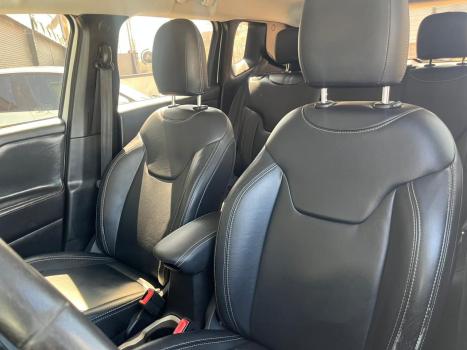 JEEP Renegade 2.0 16V 4P TURBO DIESEL SPORT 4X4 AUTOM�TICO, Foto 11