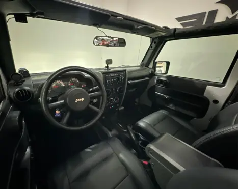 JEEP Wrangler 3.8 V6 12V SPORT TETO R�GIDO AUTOM�TICO, Foto 10