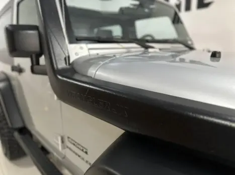 JEEP Wrangler 3.8 V6 12V SPORT TETO R�GIDO AUTOM�TICO, Foto 13