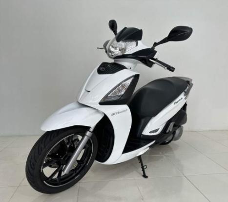 KYMCO People GT 300i ABS, Foto 1