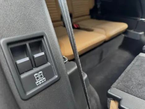 LAND ROVER Discovery 3.0 4P HSE SDV6 4X4 TURBO DIESEL AUTOM�TICO, Foto 6