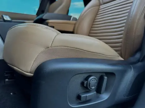 LAND ROVER Discovery 3.0 4P HSE SDV6 4X4 TURBO DIESEL AUTOM�TICO, Foto 37