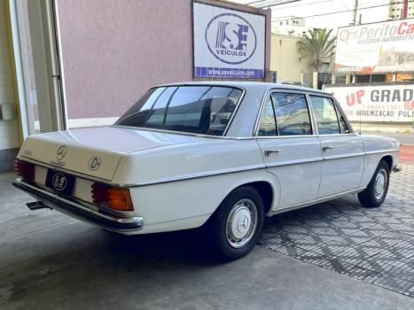 MERCEDES-BENZ 230.6 2.3 4P, Foto 16