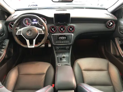 MERCEDES-BENZ A 45 AMG 2.0 16V 4P TURBO AUTOMATIZADO, Foto 7 MERCEDES-BENZ A 45 AMG 2.0 16V 4P TURBO AUTOMATIZADO, Foto 7