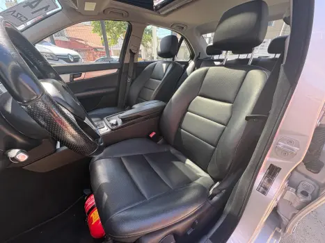 MERCEDES-BENZ C 200 1.8 16V 4P CGI AVANTGARDE AUTOM�TICO, Foto 8