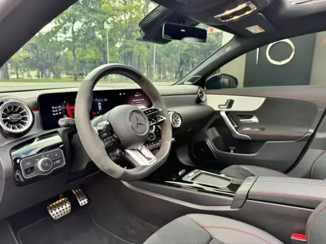 MERCEDES-BENZ CLA 45 AMG 2.0 16V 4P TURBOCHARGED AUTOMÁTICO, Foto 5