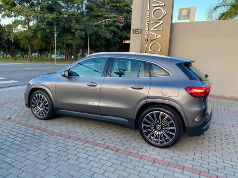 MERCEDES-BENZ GLA 200 1.3 16V 4P GCI AMG LINE 7G-DCT AUTOM�TICO, Foto 4