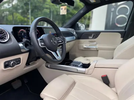 MERCEDES-BENZ GLB 200 1.3 16V 4P CGI PROGRESSIVE TURBO 7G-TRONIC DCT AUTOM�TICO, Foto 5