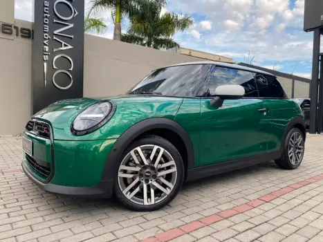 MINI Cooper 2.0 16V 4P CLUBMAN EXCLUSIVE TURBO AUTOM�TICO, Foto 1