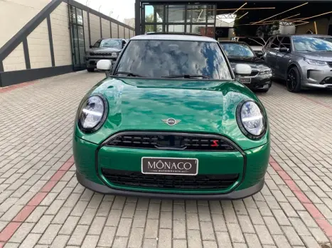 MINI Cooper 2.0 16V 4P CLUBMAN EXCLUSIVE TURBO AUTOM�TICO, Foto 2