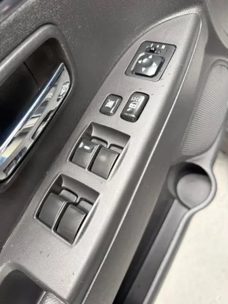 MITSUBISHI ASX 2.0 16V 4P, Foto 9