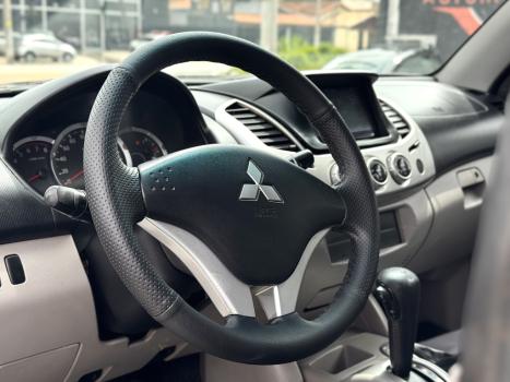 MITSUBISHI L 200 3.5 24V FLEX HPE 4X4  CABINE DUPLA AUTOM�TICO, Foto 2