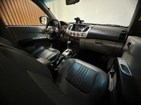 MITSUBISHI L 200 Savana 3.2 16V 4P 4X4 TURBO DIESEL INTECOOLER AUTOMTICO, Foto 4