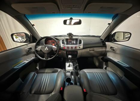 MITSUBISHI L 200 Savana 3.2 16V 4P 4X4 TURBO DIESEL INTECOOLER AUTOM�TICO, Foto 5