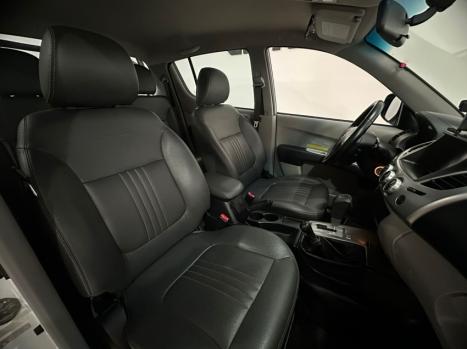 MITSUBISHI L 200 Savana 3.2 16V 4P 4X4 TURBO DIESEL INTECOOLER AUTOM�TICO, Foto 6