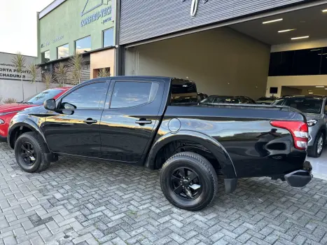 MITSUBISHI L 200 Triton 2.4 16V SPORT GLS CABINE DUPLA TURBO DIESEL, Foto 10 MITSUBISHI L 200 Triton 2.4 16V SPORT GLS CABINE DUPLA TURBO DIESEL, Foto 10