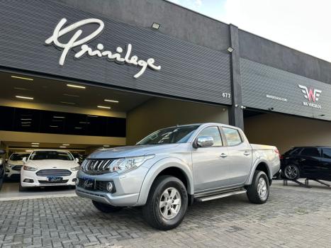 MITSUBISHI L 200 Triton 2.4 16V SPORT HPE 4X4 CABINE DUPLA TURBO DIESEL AUTOMÁTICO, Foto 1 MITSUBISHI L 200 Triton 2.4 16V SPORT HPE 4X4 CABINE DUPLA TURBO DIESEL AUTOMÁTICO, Foto 1