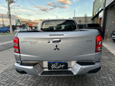 MITSUBISHI L 200 Triton 2.4 16V SPORT HPE 4X4 CABINE DUPLA TURBO DIESEL AUTOMÁTICO, Foto 6 MITSUBISHI L 200 Triton 2.4 16V SPORT HPE 4X4 CABINE DUPLA TURBO DIESEL AUTOMÁTICO, Foto 6