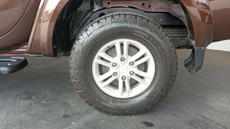 MITSUBISHI L 200 Triton 3.5 V6 HPE 4X4 FLEX CABINE DUPLA AUTOMTICO, Foto 3