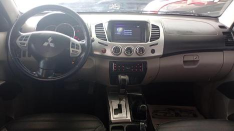 MITSUBISHI L 200 Triton 3.5 V6 HPE 4X4 FLEX CABINE DUPLA AUTOMTICO, Foto 8