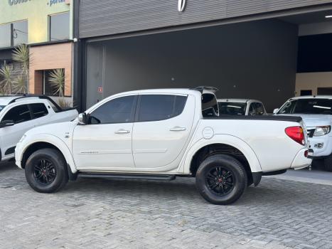 MITSUBISHI L 200 Triton 3.2 16V HPE 4X4 CABINE DUPLA TURBO DIESEL INTERCOOLER, Foto 6