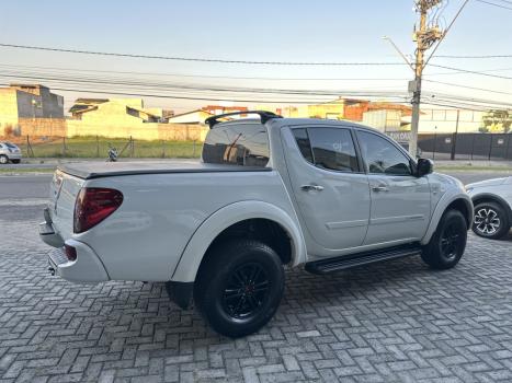 MITSUBISHI L 200 Triton 3.2 16V HPE 4X4 CABINE DUPLA TURBO DIESEL INTERCOOLER, Foto 9