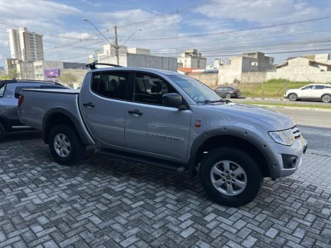 MITSUBISHI L 200 Triton 3.2 16V GLS 4X4 CABINE DUPLA TURBO DIESEL INTERCOOLER, Foto 6