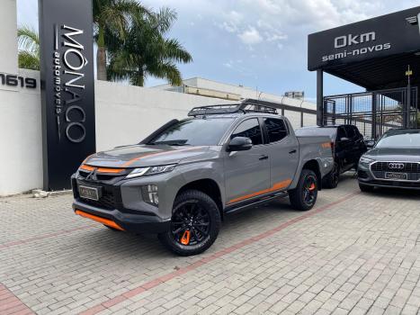 MITSUBISHI L 200 Triton 2.4 16V SPORT SAVANA 4X4 CABINE DUPLA TURBO DIESEL AUTOMTICO, Foto 1