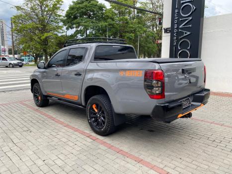 MITSUBISHI L 200 Triton 2.4 16V SPORT SAVANA 4X4 CABINE DUPLA TURBO DIESEL AUTOMTICO, Foto 4