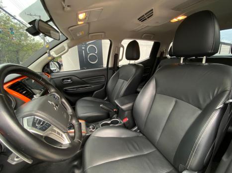 MITSUBISHI L 200 Triton 2.4 16V SPORT SAVANA 4X4 CABINE DUPLA TURBO DIESEL AUTOMTICO, Foto 6