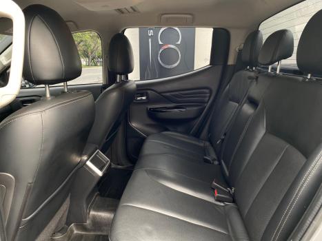 MITSUBISHI L 200 Triton 2.4 16V SPORT SAVANA 4X4 CABINE DUPLA TURBO DIESEL AUTOMTICO, Foto 7